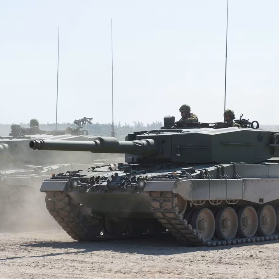 caf leopard 2 tanks @cfb gagetown