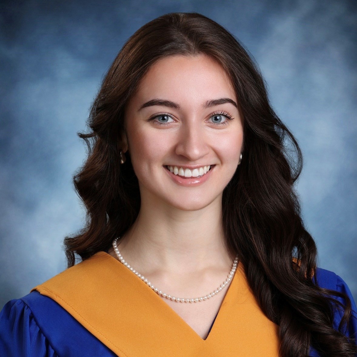 grad photo reese vickers.jpg.png